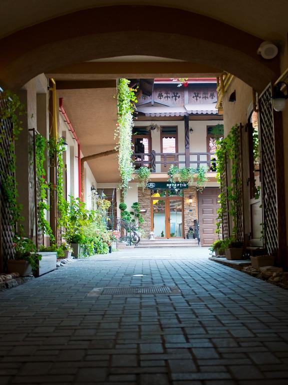 Hotel Galany Radauti Luaran gambar